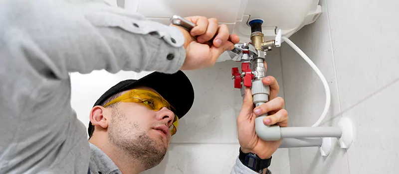 Fix Water Pipe Noises in Downtown Dubai